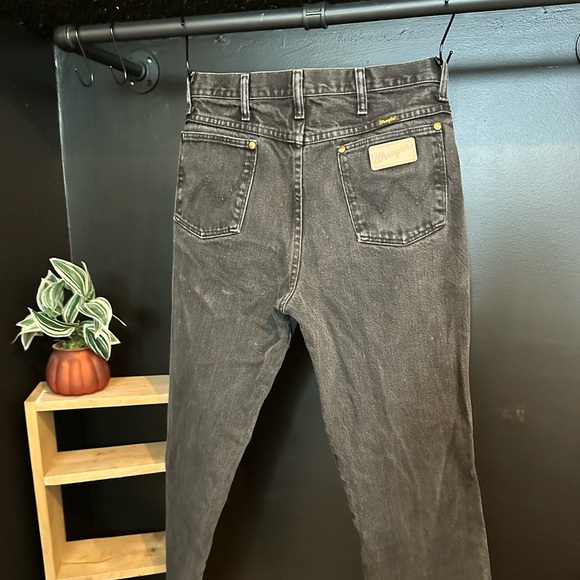 Vintage black wranglers - Picture 8 of 8